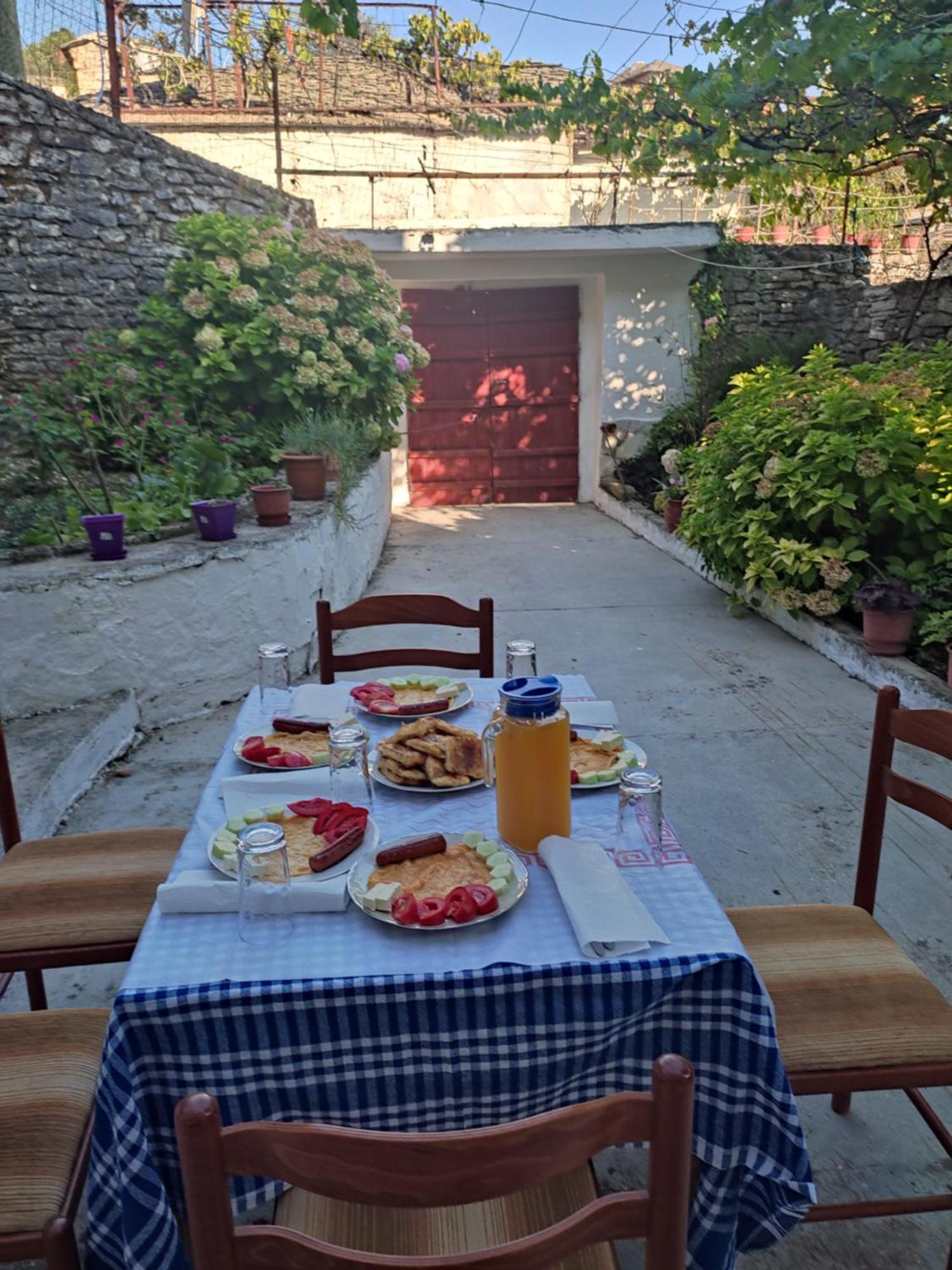 Guesthouse 1805 Gjirokastër المظهر الخارجي الصورة