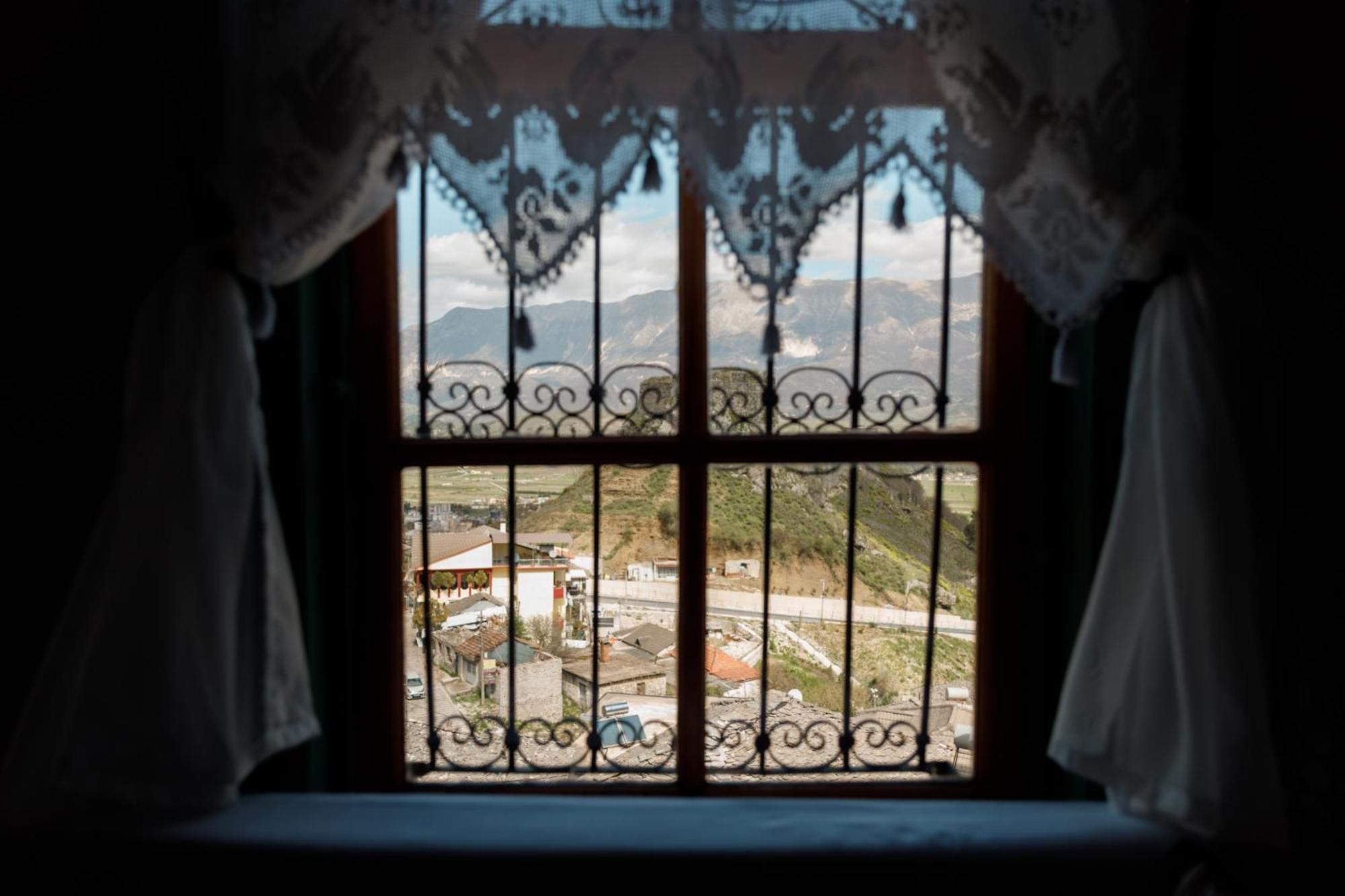 Guesthouse 1805 Gjirokastër المظهر الخارجي الصورة