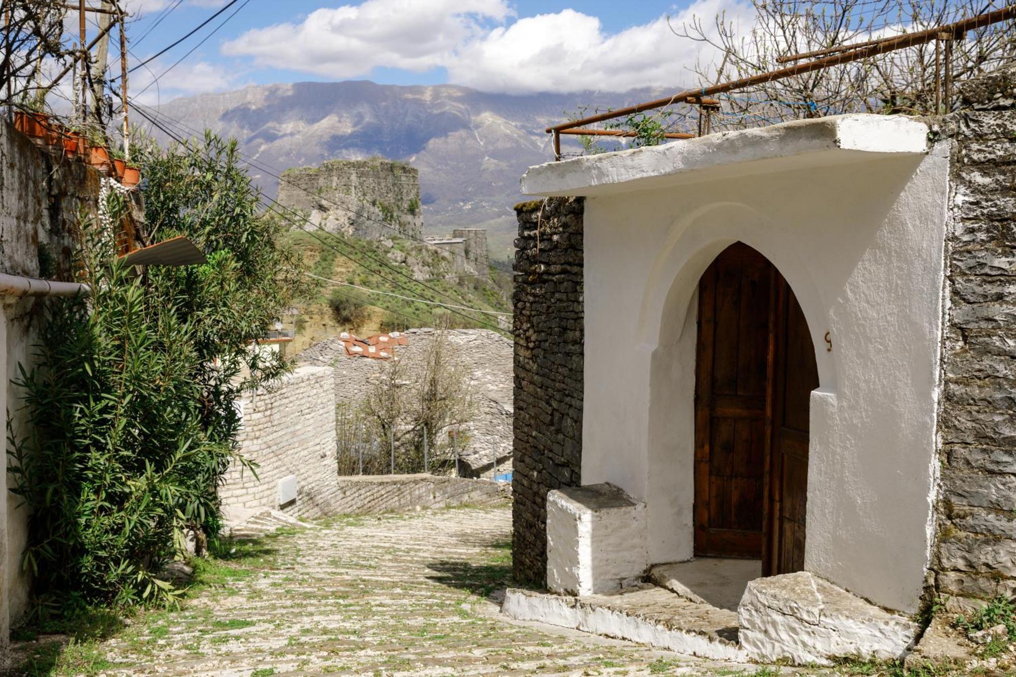 Guesthouse 1805 Gjirokastër المظهر الخارجي الصورة